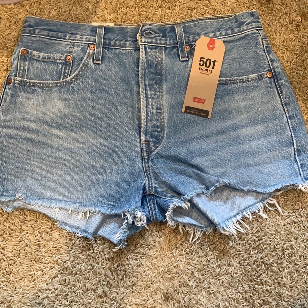 Levi’s shorts